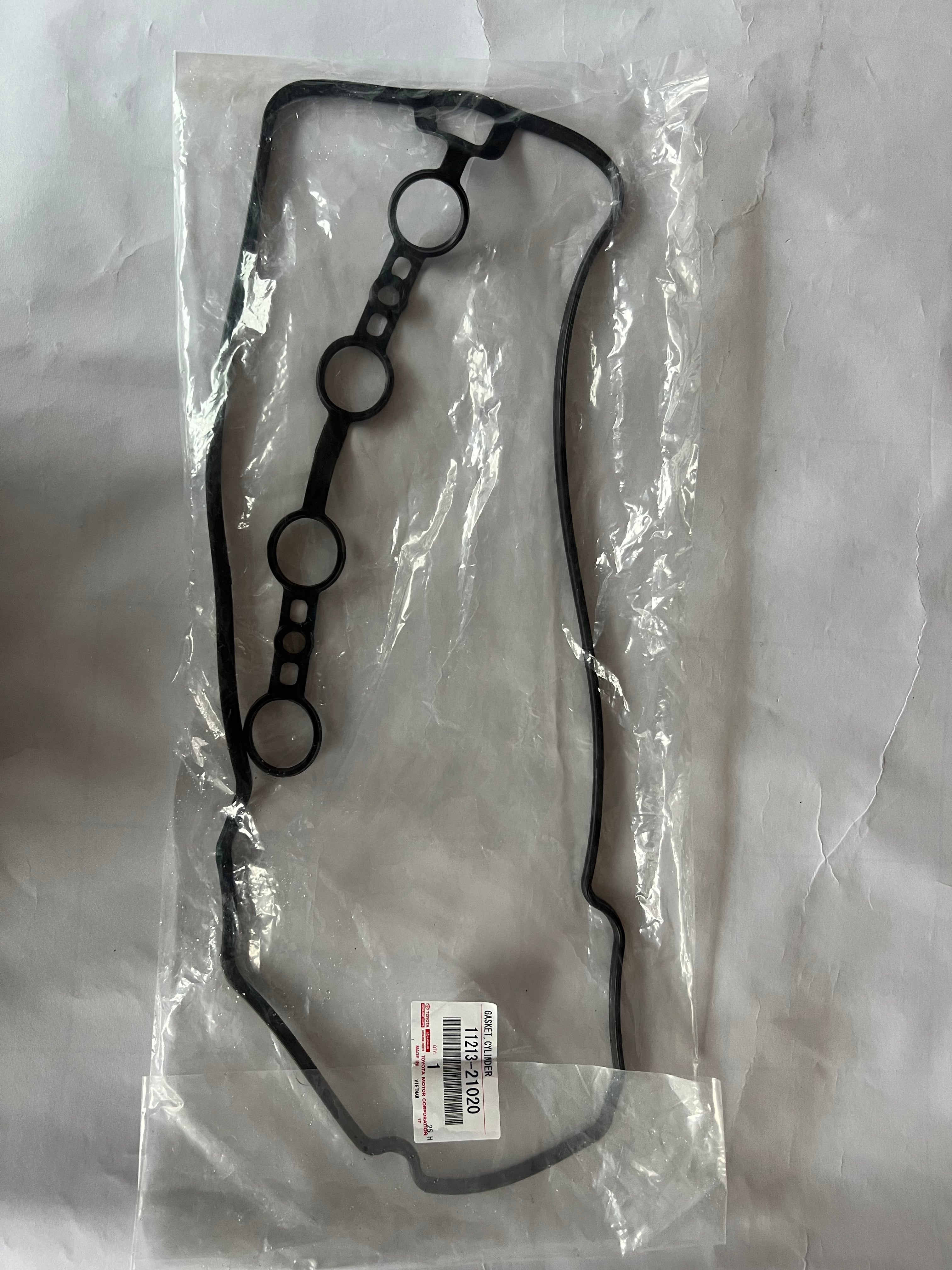 Genuine Tappet Cover Gasket for Toyota Corolla Axio & Fielder 11213-21020 | Toyota Genuine Valve Cover Gasket Pakistan