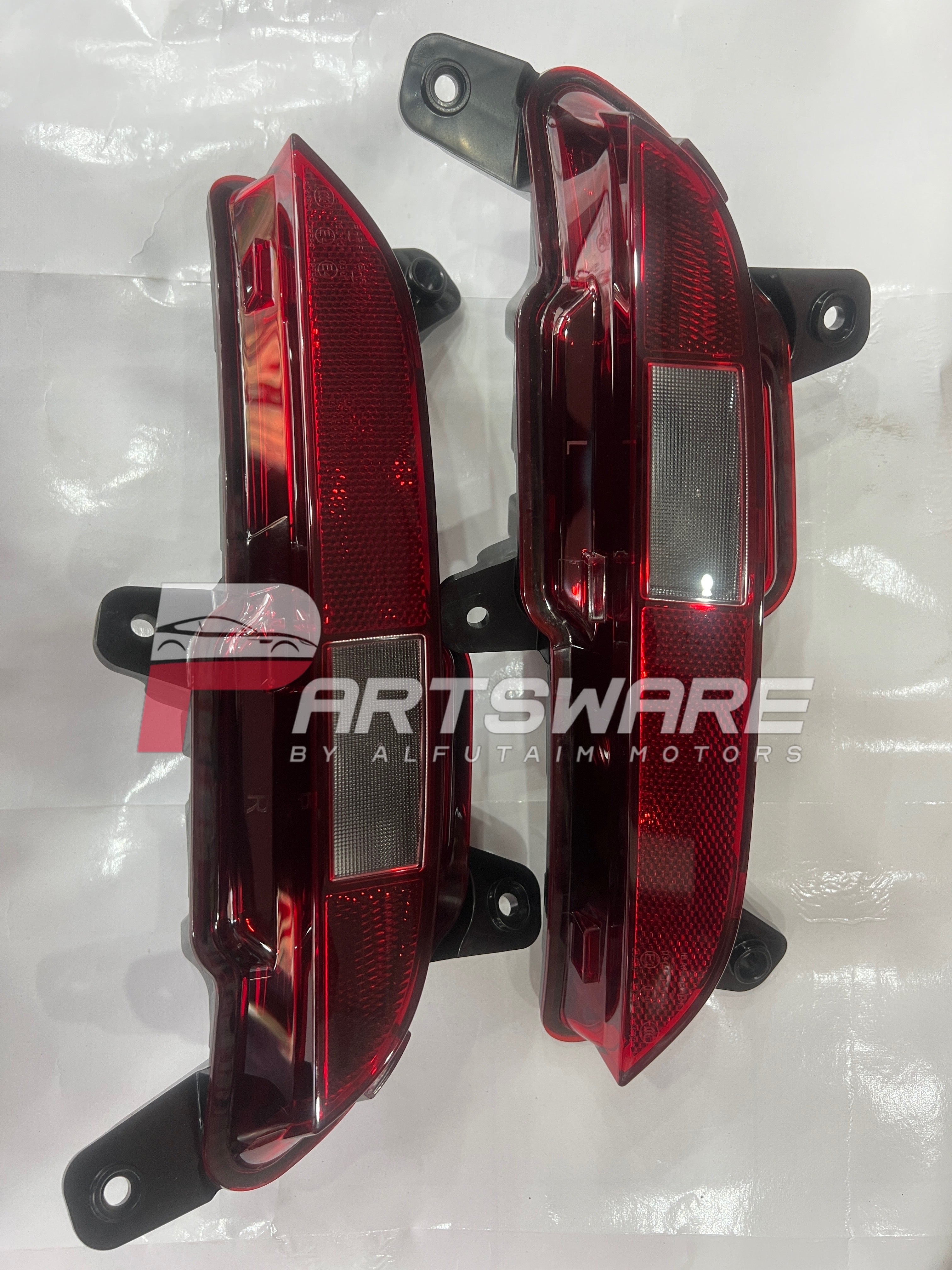 Genuine MG HS PHEV Rear Bumper Reflector – Original MG Part