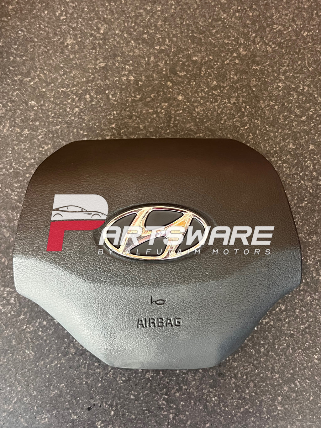 Genuine Hyundai Elantra Horn Pad | Original Steering Wheel Horn Pad Cover | Hyundai Elantra Interior Parts Pakistan