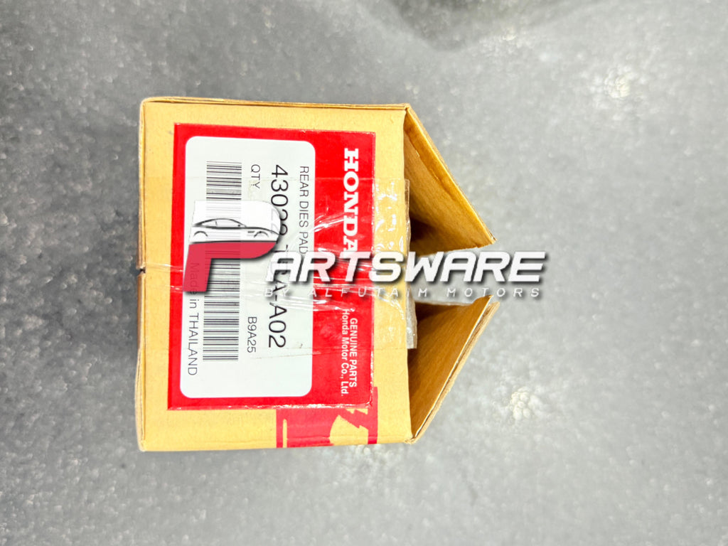 Genuine Front Disc Brake Pads for Honda Civic FC6 – Smooth & Reliable Braking