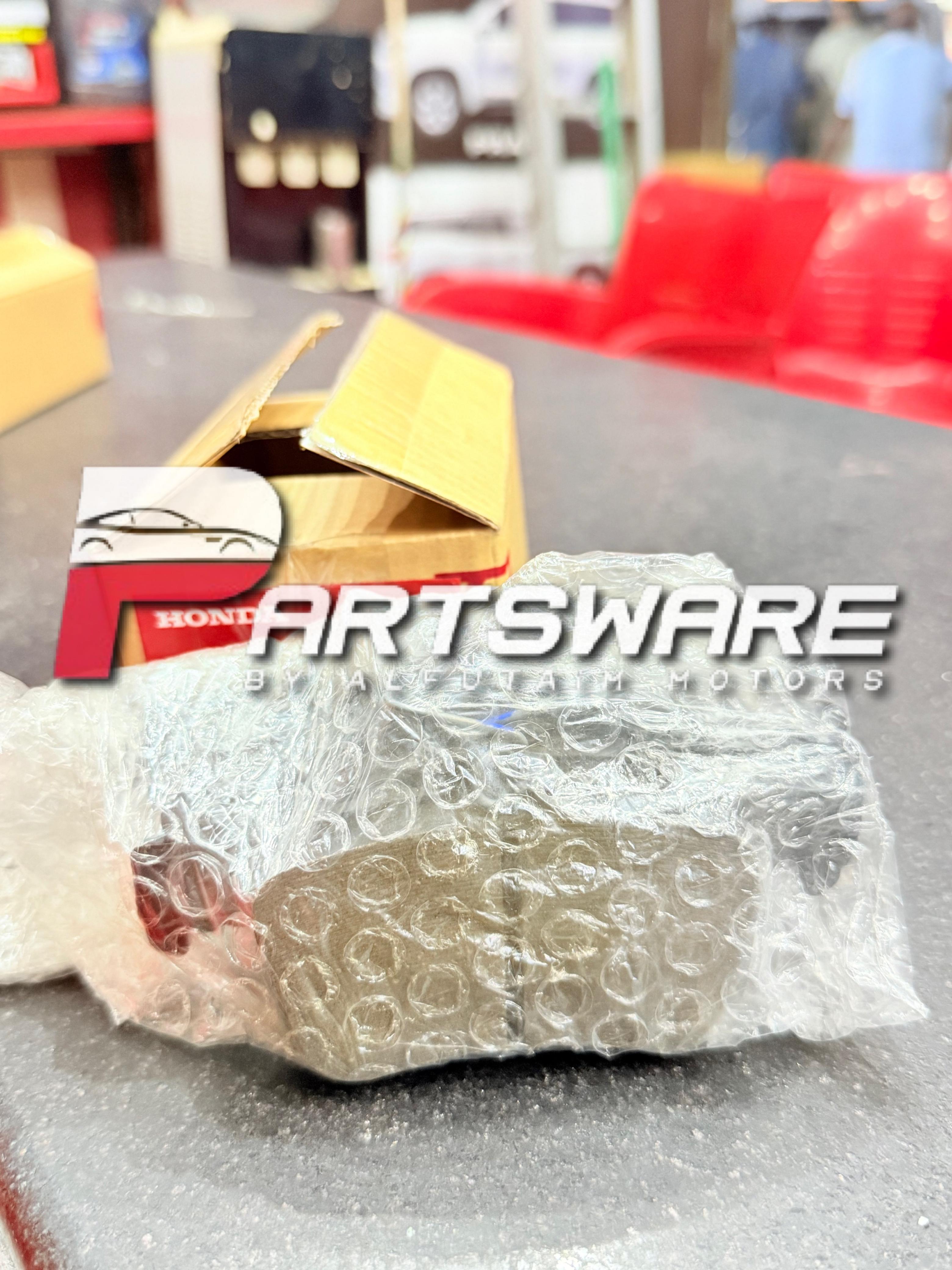 Genuine Front Disc Brake Pads for Honda Civic FC6 – Smooth & Reliable Braking