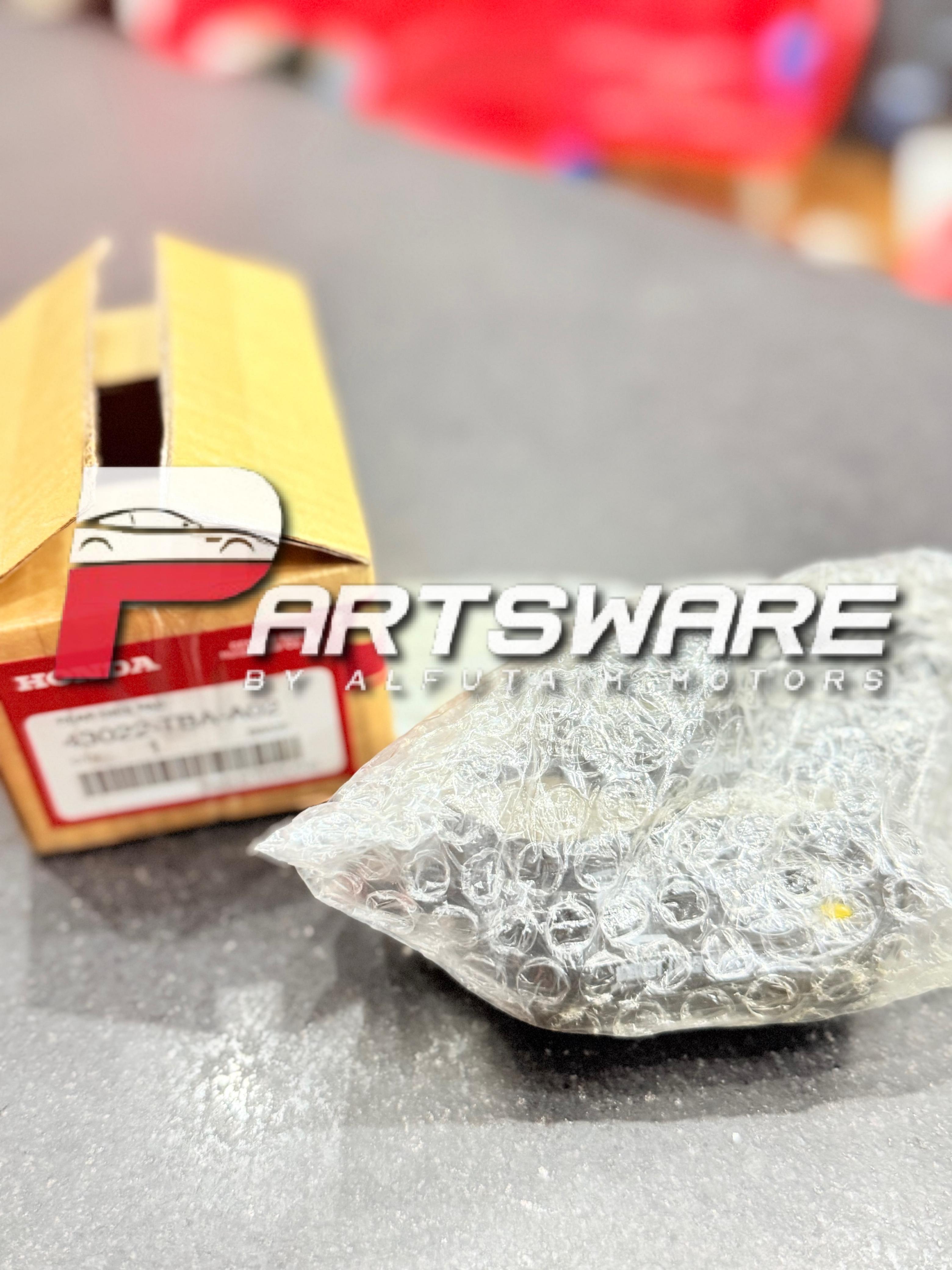 Genuine Front Disc Brake Pads for Honda Civic FC6 – Smooth & Reliable Braking