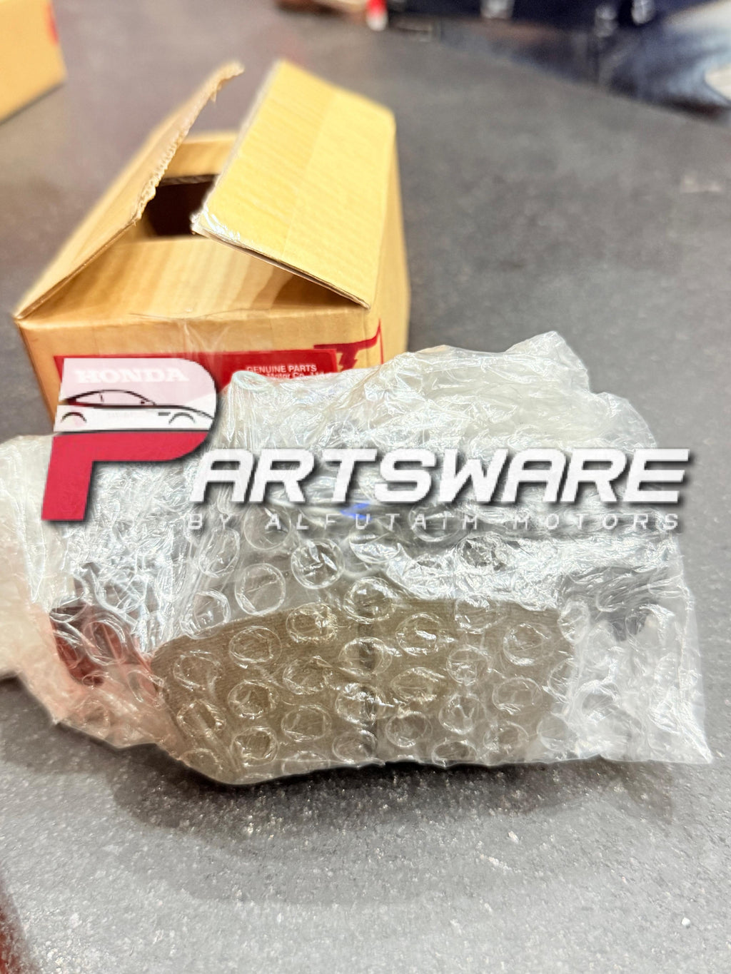 Genuine Front Disc Brake Pads for Honda Civic FC6 – Smooth & Reliable Braking
