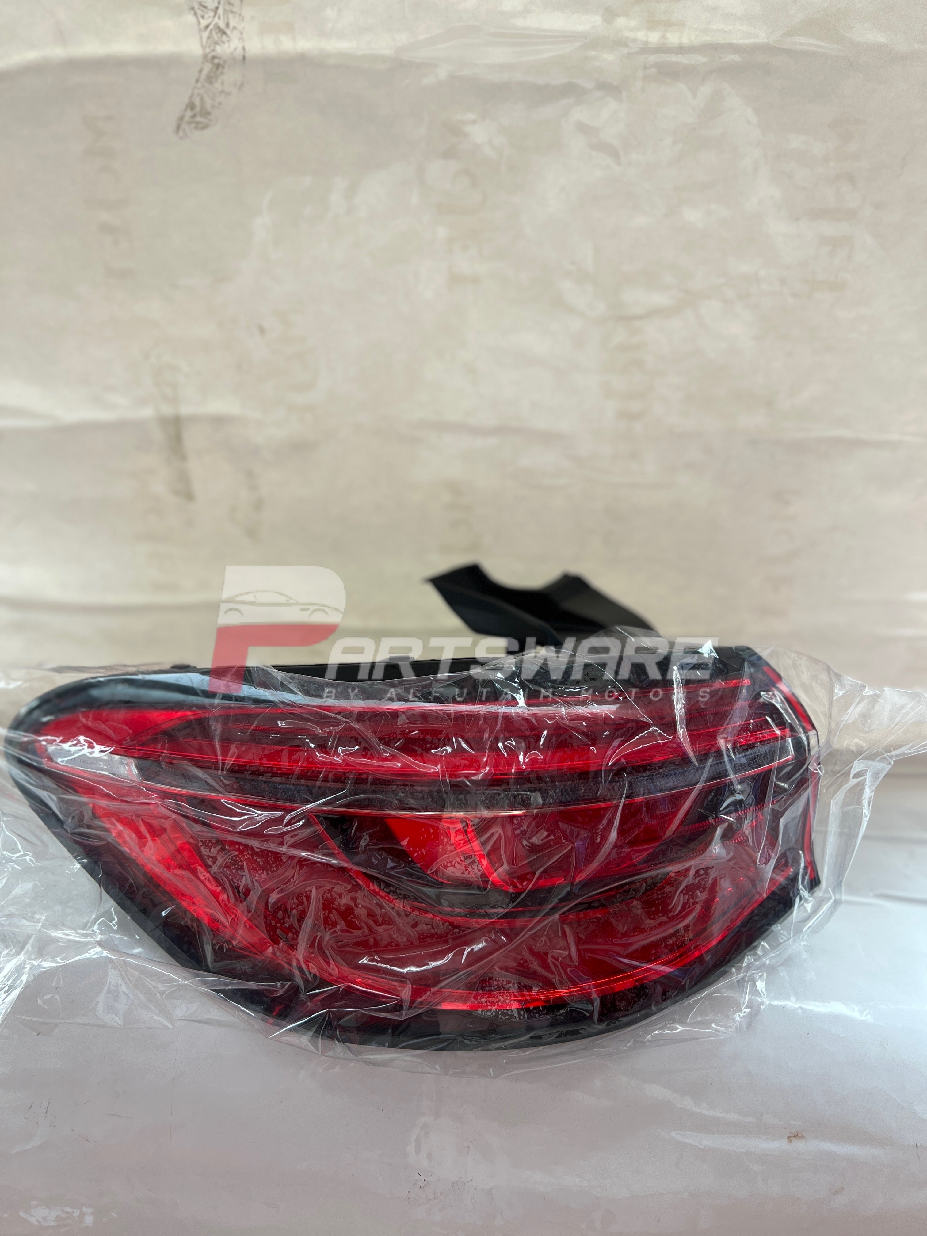 Genuine MG HS Back Light – OEM Rear Tail Lamp (Single Piece)