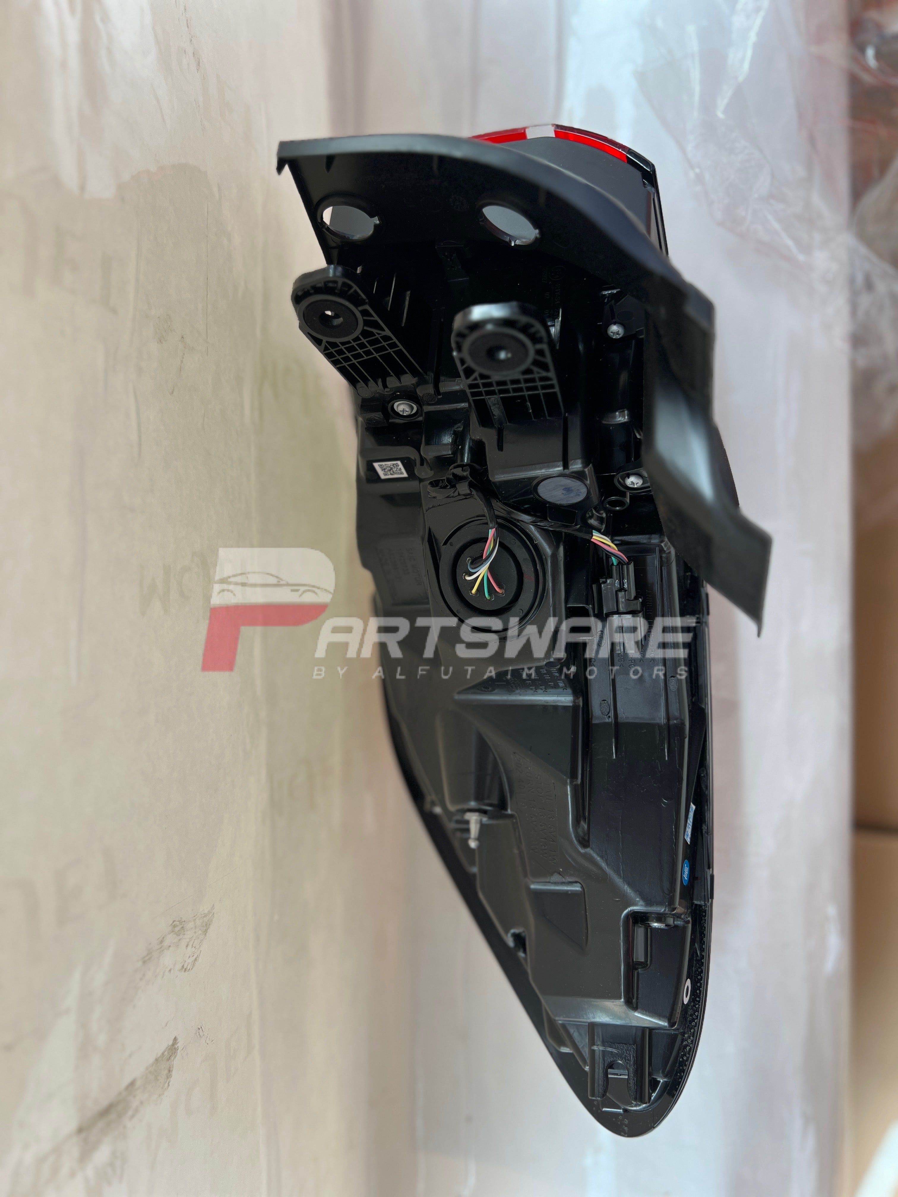 Genuine MG HS Back Light – OEM Rear Tail Lamp (Single Piece)