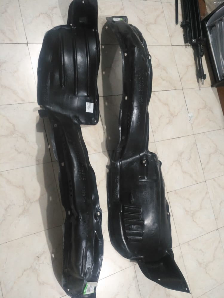 Toyota Surf 2007-09 Fender Shield