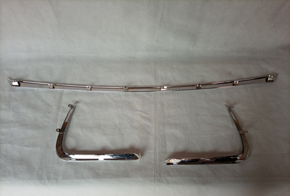 Front Bumper Chromes Toyota Corolla 2021 X