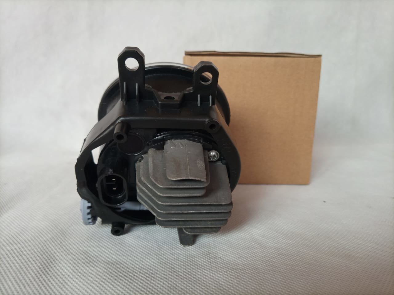 Toyota Revo Fog Light Lamp 1pcs